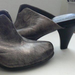 Born Mule 3" Heel Size 8 Copper Metallic Look sz8